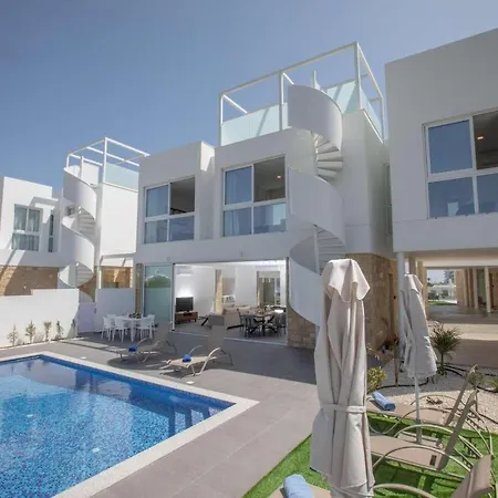 Vie Bleu 14 * Protaras